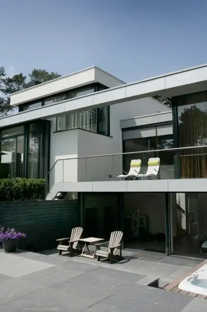 Современная вилла от MAAS Architects17