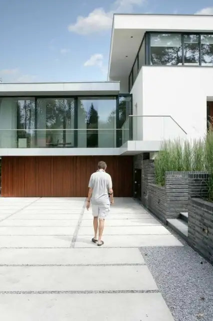 Современная вилла от MAAS Architects1