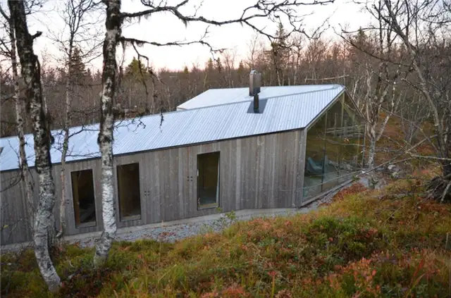 Сборный деревянный домик Reiulf Ramstad Arkitekter Cabin Окна от пола до потолка