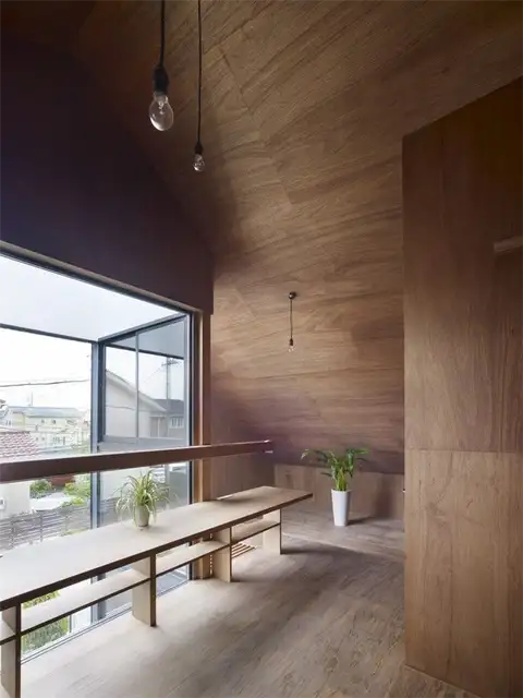 Деревянные панели Ogaki House Интерьер