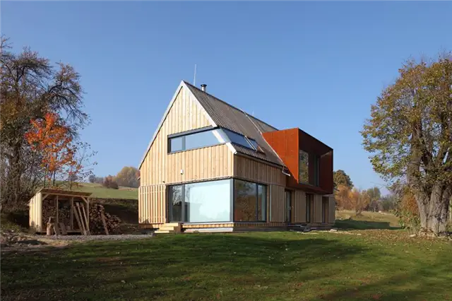 Каркасный деревянный домик Roprachtice House