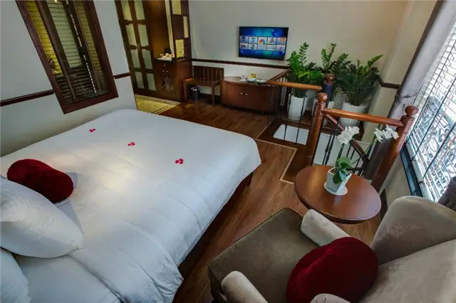 Романтическая спальня Hanoi La Siesta Hotel & Spa - Ханой, Вьетнам