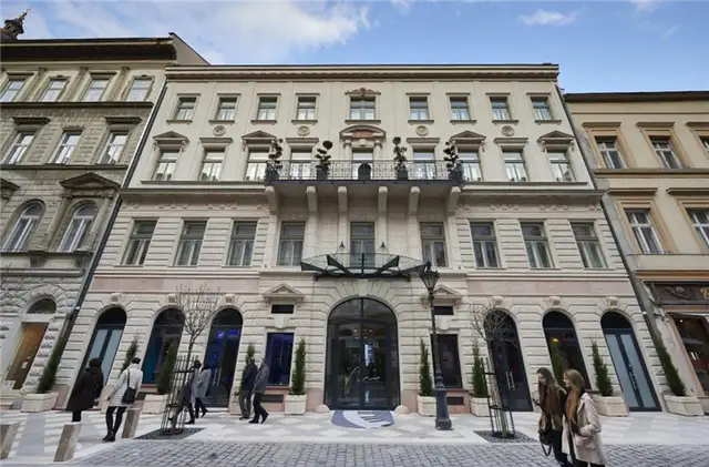 Aria Hotel Budapest by Library Hotel Collection - Будапешт, Венгрия Вход в здание