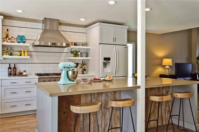 Reclaimed-barned-wood-rustic