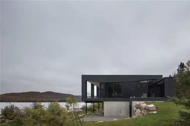 Saint Donat Canada - Chalet La Barque Cantilevered