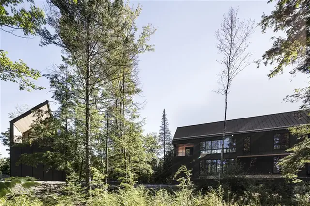 Les Marais Black Alain Carle Architecte