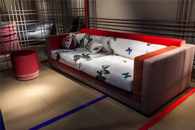 Karmakoma, диван от Moroso