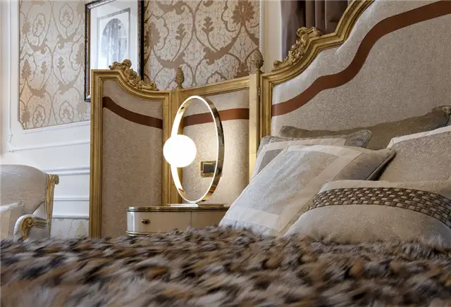 Milan Baglioni Hotel Carlton Большое изголовье