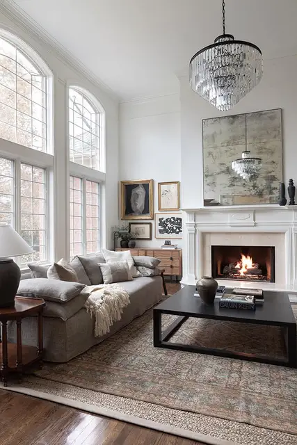 Гостиная от индианаполисского бюро Haus Love Interiors.