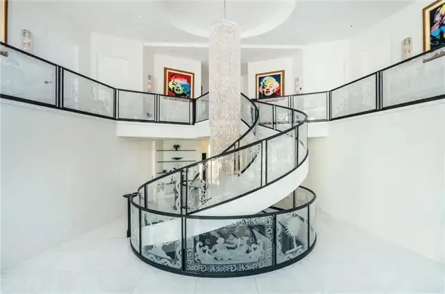 27930 Pacific Coast Highway Малибу, Калифорния - лестница