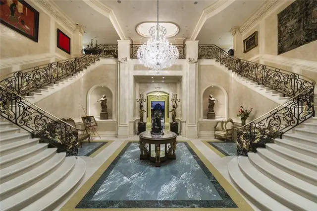 924 Bel Air Road Самая дорогая резиденция Уютные кресла