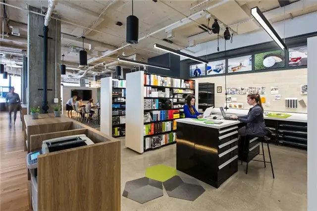 Рабочая зона FORM Architects Offices
