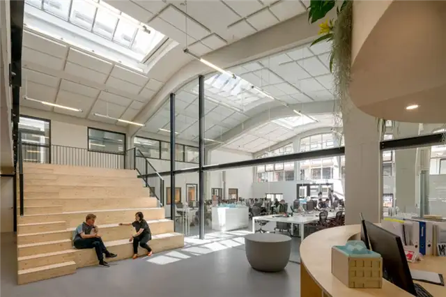 Дизайн интерьера и архитектура офиса MVRDV House