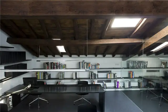 Деревянная крыша Estúdio Blurlogroño дизайн Blur Arquitectura