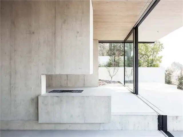 Дом в Риене, Швейцария, Reuter Raeber Architects - стены