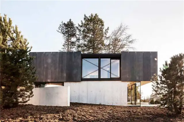 Дом в швейцарском Риене от Reuter Raeber Architects