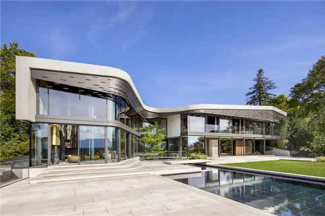 Вилла Courbe Swiss- SAOTA