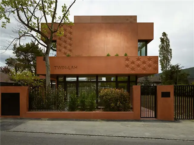 The Twin-Lah Residence G8A Architecture & Urban Planning + ColliNFontaine architectes - улица