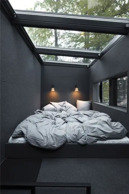 Vipp shelter поставляется с кроватью-чердаком