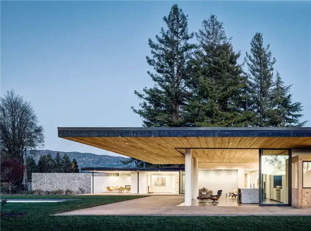 Терраса Surf House by Feldman Architecture с видом на океан