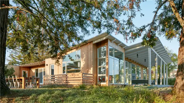 Терраса Surf House by Feldman Architecture с видом на океан