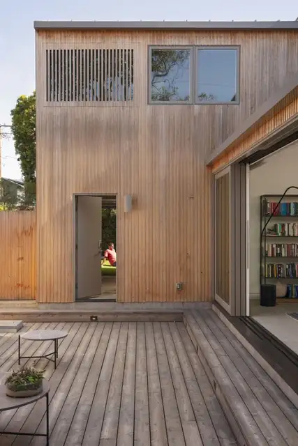 Терраса 30th Street House by Blue Truck Studio