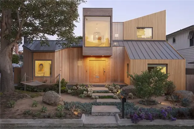 30th Street House by Blue Truck Studio вид спереди