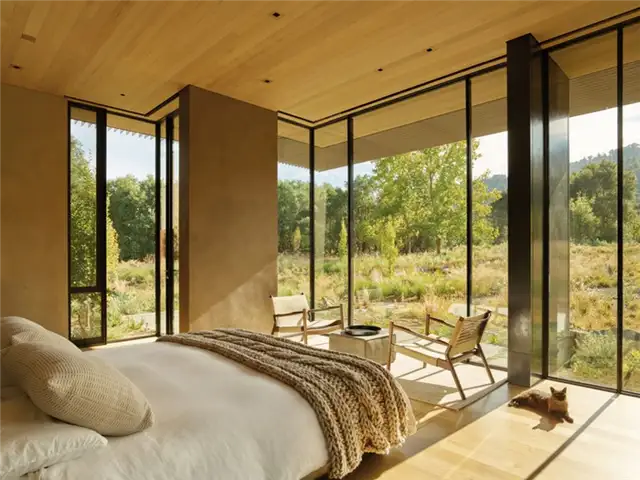 California Meadow House by Olson Kundig спальня