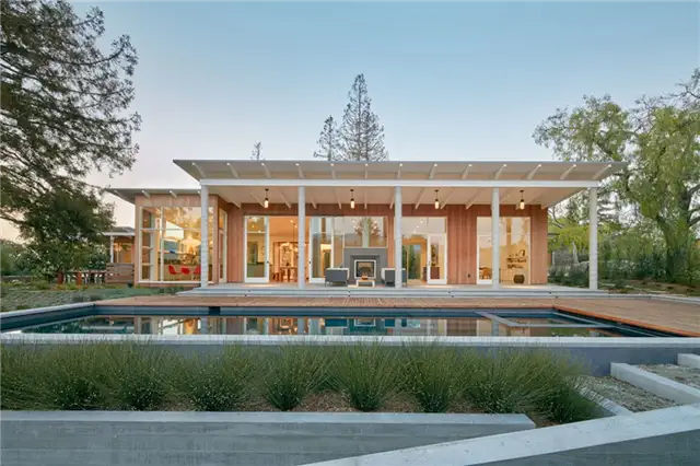 Терраса Surf House by Feldman Architecture с видом на океан