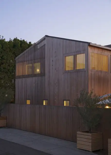 30th Street House by Blue Truck Studio вид сзади