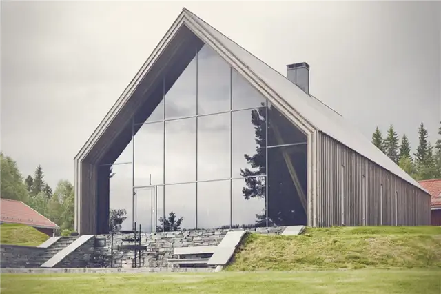 Bergersen Arkitekter AS Двускатная крыша