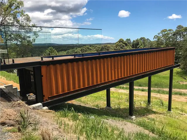Noosa-Verrierdale-House-with-swimmiing-pool-by-Gibson-Building .