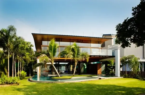 Fish-House-Green-Decor