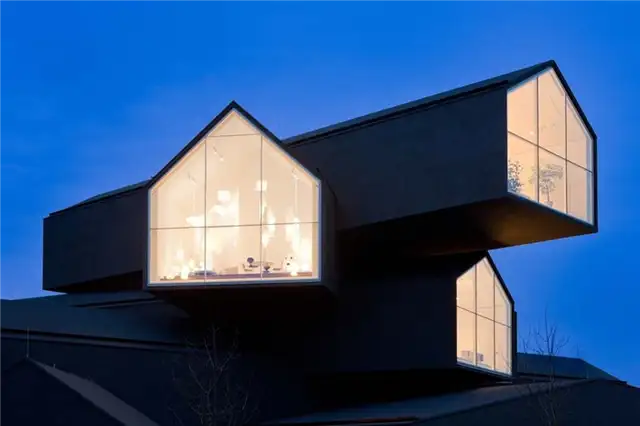 Здание VitraHaus Stacked от Herzog and de Meuron