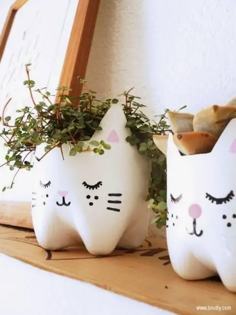 simple-painted-plastic-bottles
