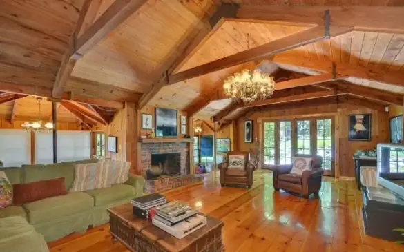 Jane-Fonda's-Former-Home2