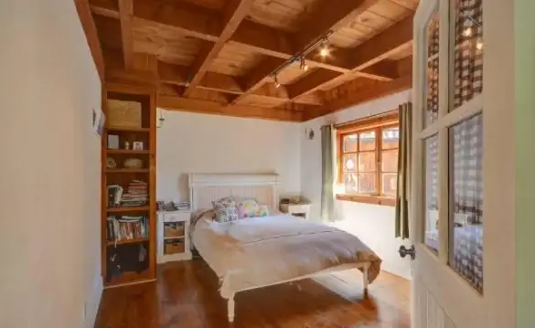 Jane-Fonda's-Former-Home9