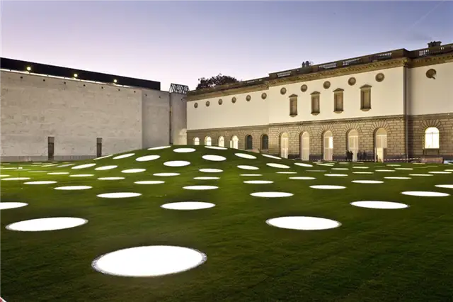stodel-museum-by-schneider-schumacher-grass-exterior