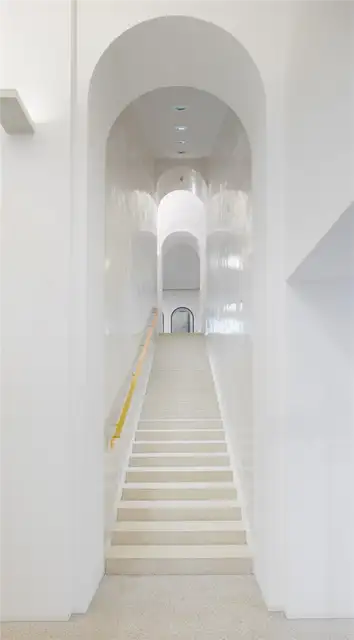 stodel-museum-by-schneider-schumacher-interior-stairs
