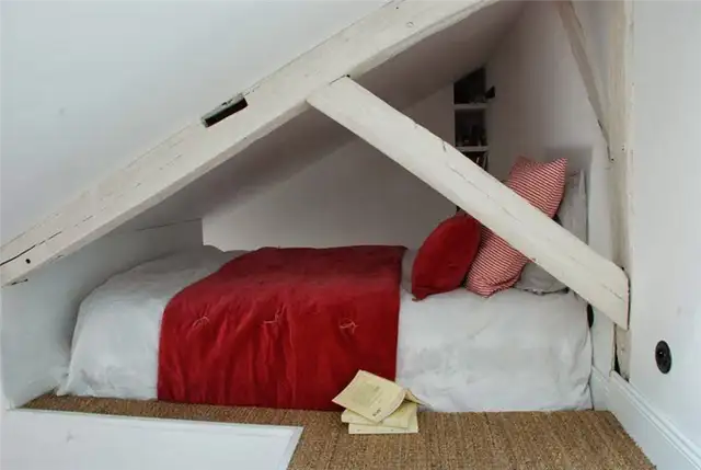 tiny-attic-apartment-paris-bedroom