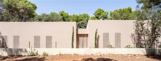 RiM House by RM Arquitectura вид сзади