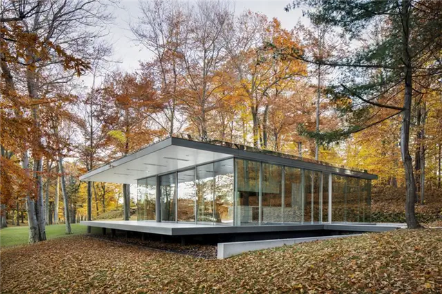 Стеклянная стена Pavillon du Lac by Daoust Lestage