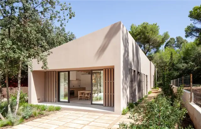 RiM House by RM Arquitectura вид сбоку