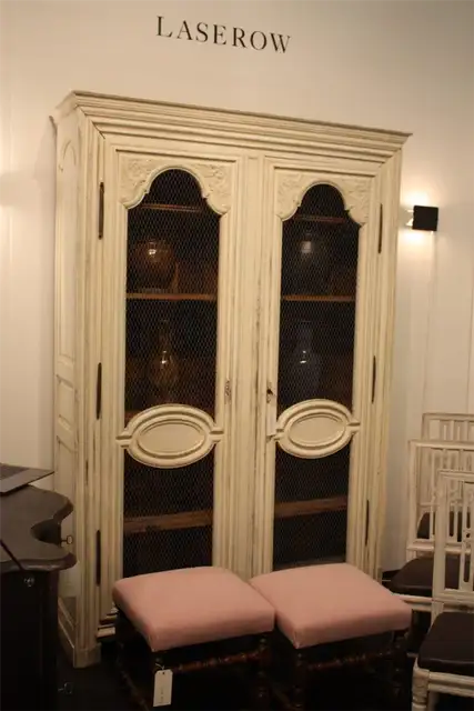 Laserow armoire distresed