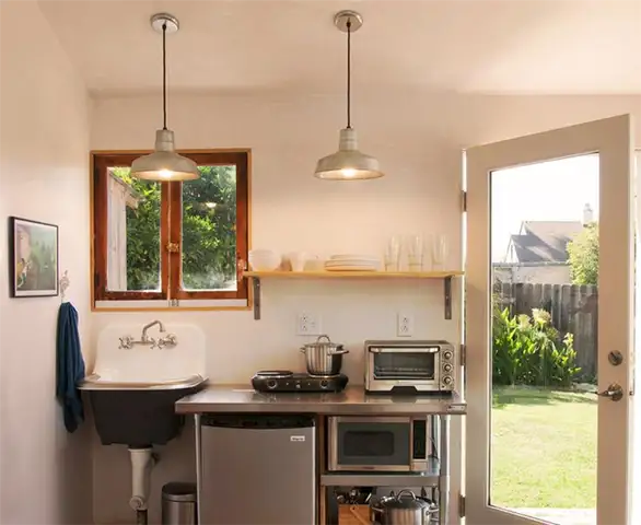 costal-retreat-garage-conversion-kitchen