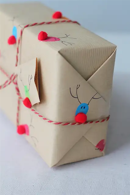 holly-jolly-reindeer-prints
