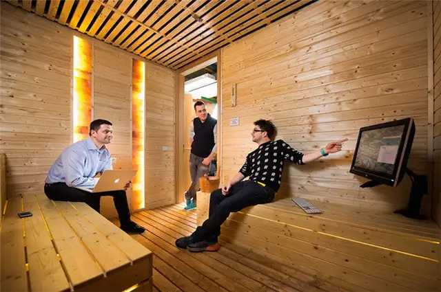 the-google-office-in-budapest-sauna-room