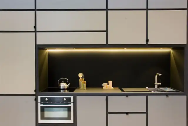 plug-in-prototype-home-kitchen