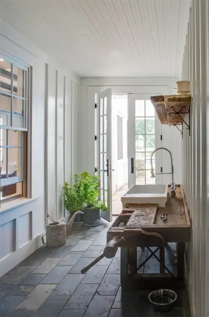 vintage-style-potting-table