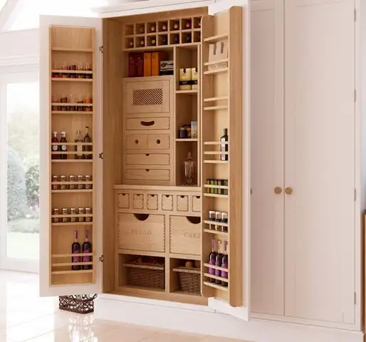 Unlock-your-pantry-cubby-decor